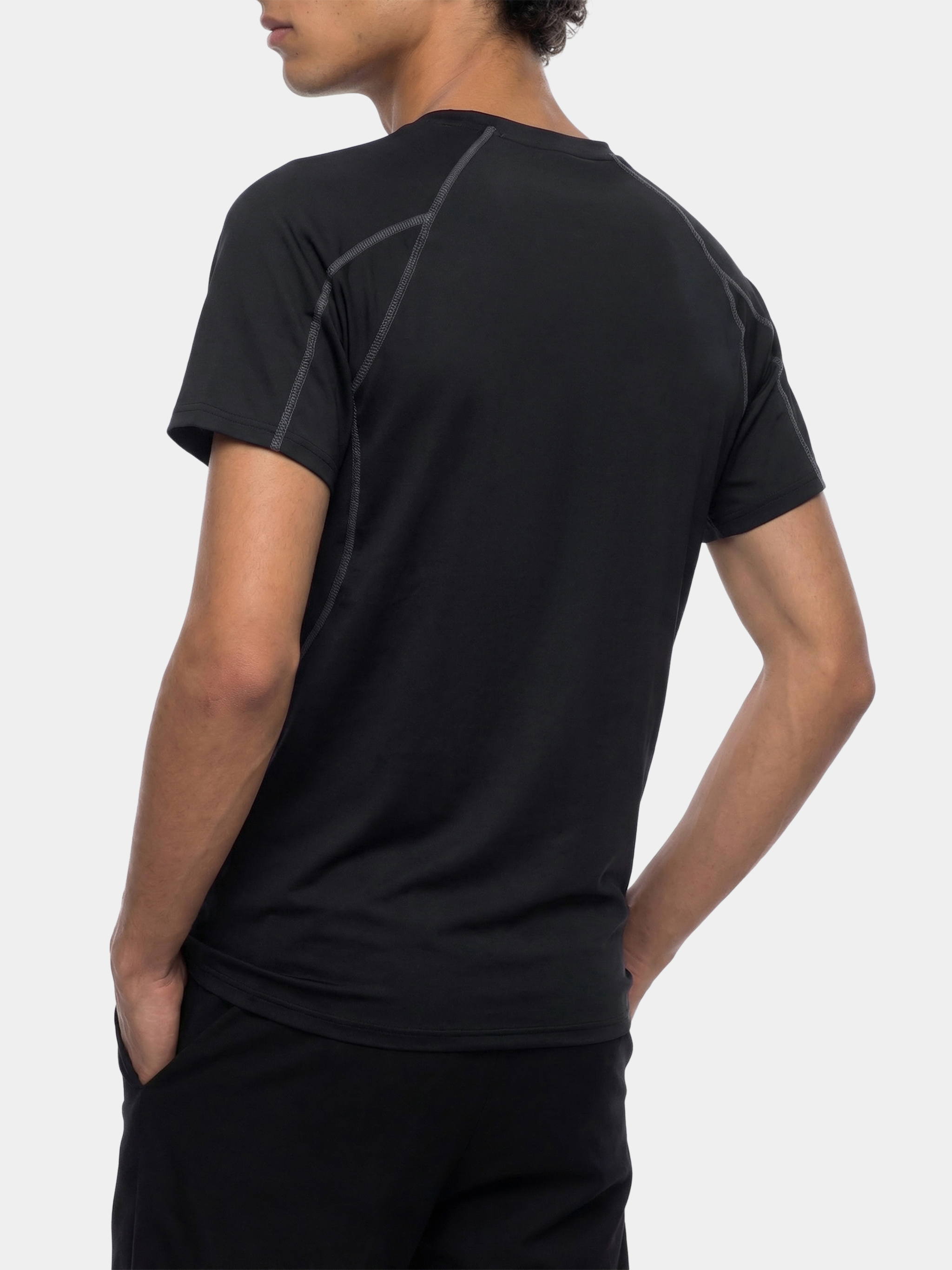 BLACK/GREY PERFORMANCE CONTRAST STITCH T