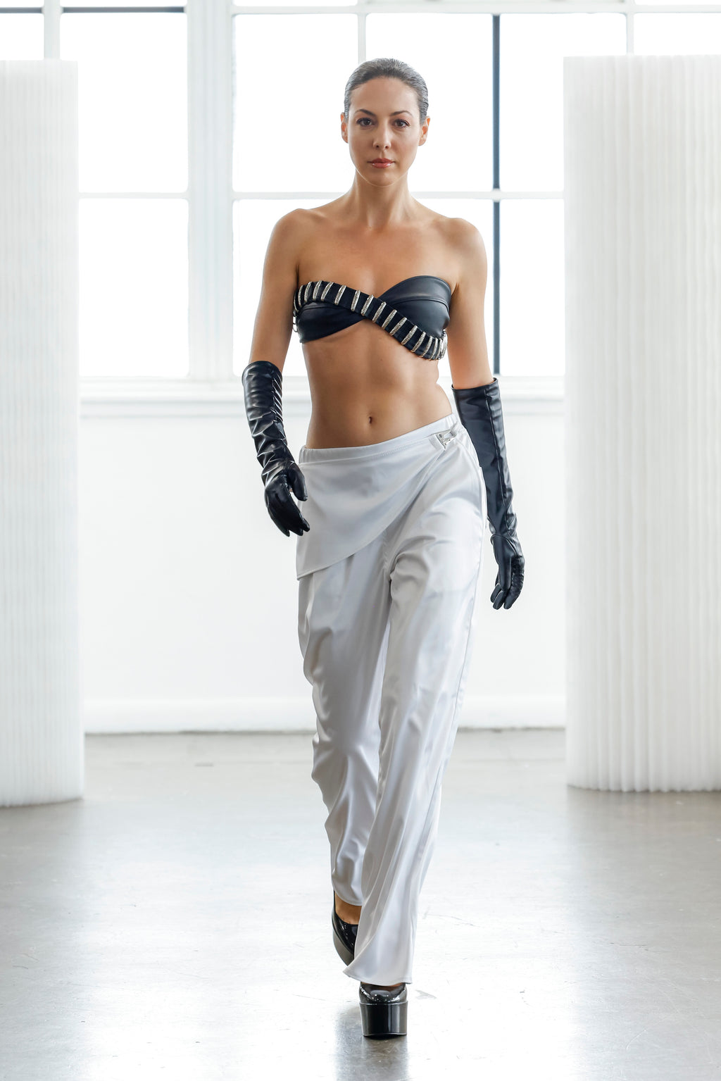 WHITE FLAP PANTS